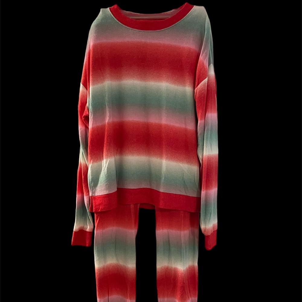 Abound 2 piece Christmas Loungewear  Pajamas- Size Small